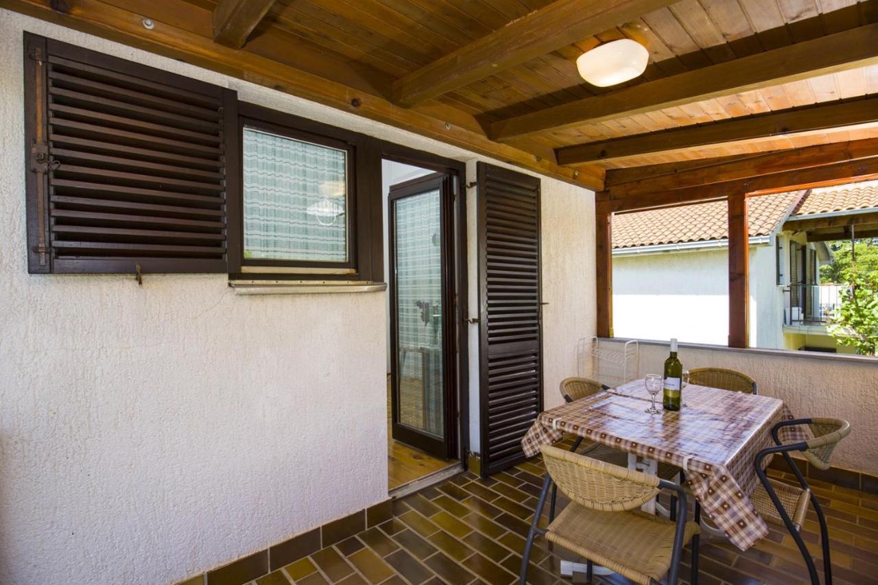 Apartment Vili Pinezići Exterior foto